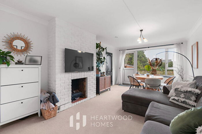 1 Bedroom Maisonette For Sale In Therfield Road, St. Albans, AL3