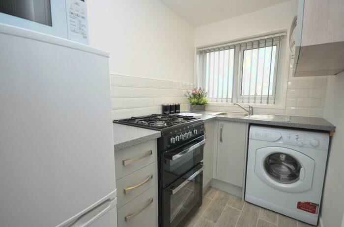 1 Bedroom Flat To Rent In First Floor Flat, Opp Woodland Park, Walmsley Street, Darwen, BB3