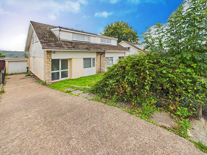 3 Bedroom Semi-Detached House For Sale In Eastfield Road, Newport, NP18