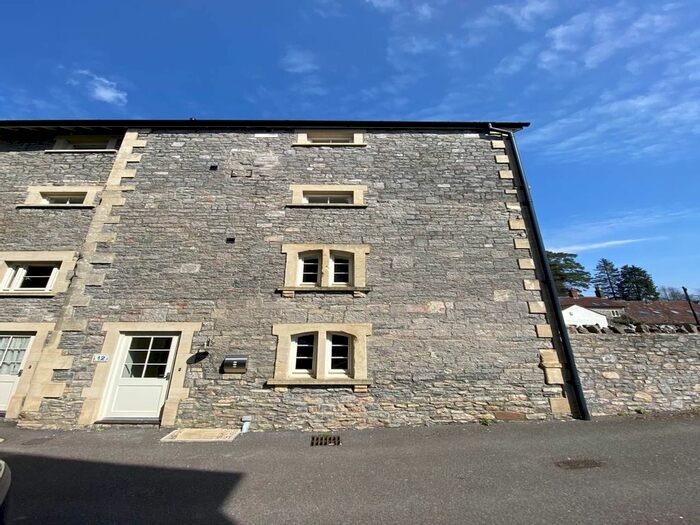 4 Bedroom Property To Rent In Old Brewery Place, Oakhill, Nr Radstock, BA3