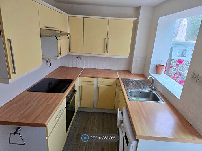 2 Bedroom Terraced House To Rent In Berenger Close, Swindon, SN3