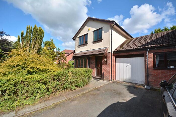 3 Bedroom Detached House To Rent In Watkins Drive, Prestwich, Manchester, M25