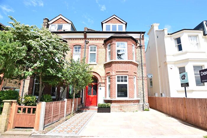 5 Bedroom Semi-Detached House To Rent In Berrylands Road, Surbiton, KT5