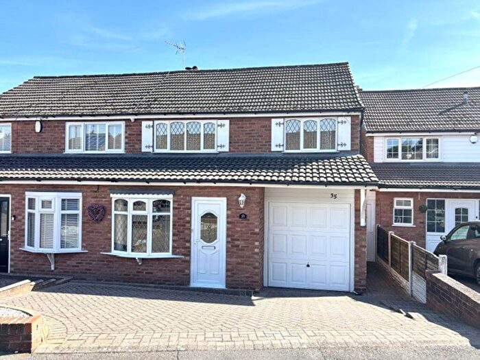 3 Bedroom Semi Detached House For Sale In Kinross Crescent, Great Barr, Birmingham, B43