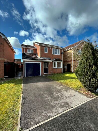 3 Bedroom Detached House To Rent In Long Field Drive, Edenthorpe, Doncaster, DN3