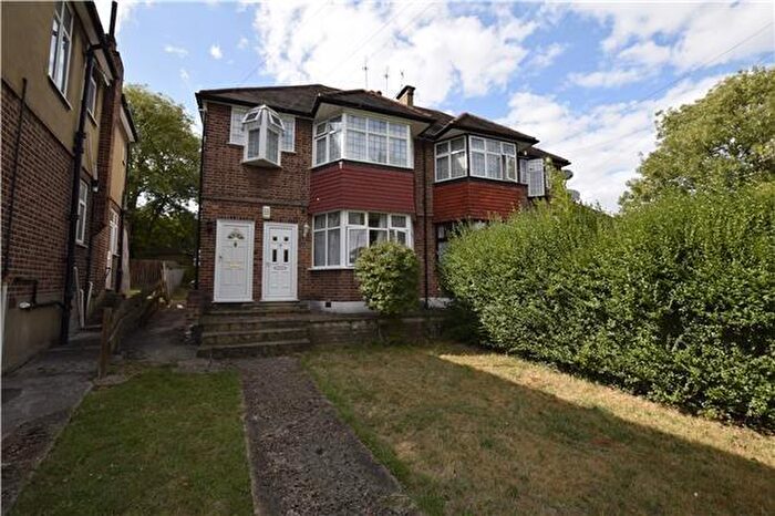 1 Bedroom Maisonette To Rent In Leith Close, NW9