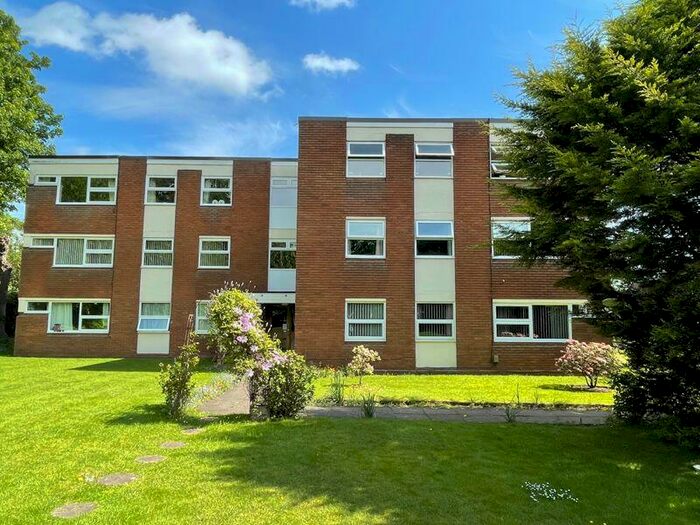 Flats for sale in Crayford Road, B44, West Midlands