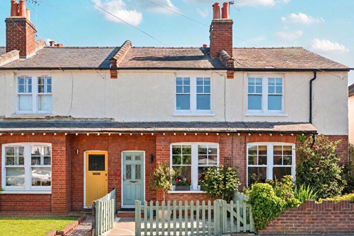 2 Bedroom Terraced House For Sale In School Road, East Molesey, KT8