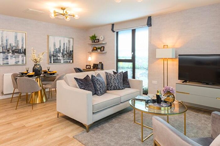 2 Bedroom Apartment For Sale In Younger Gardens, St. Andrews, KY16