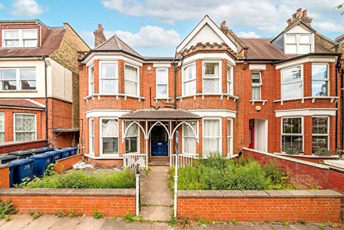 1 Bedroom Studio To Rent In Goldsmith Avenue, Acton, W3