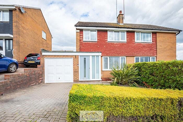 3 Bedroom Barn Conversion For Sale In Eagle View, Aston, Sheffield, S26