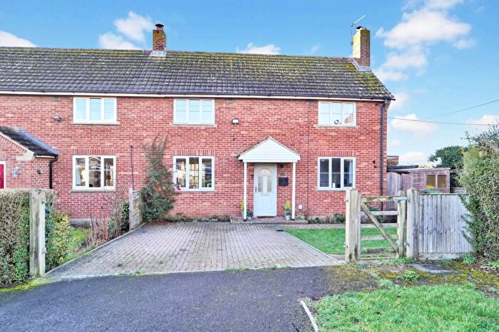 4 Bedroom Semi-Detached House For Sale In Lynt Road, Inglesham, Nr. Highworth, SN6
