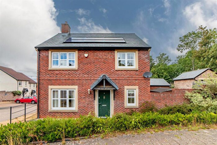 3 Bedroom Detached House To Rent In Frazer Road, Consett, DH8