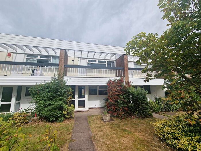 3 Bedroom Terraced House To Rent In Hartford Close, Harborne, Birmingham, B17