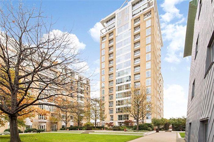 1 Bedroom Flat For Sale In Canary Riverside, Westferry Circus, E14