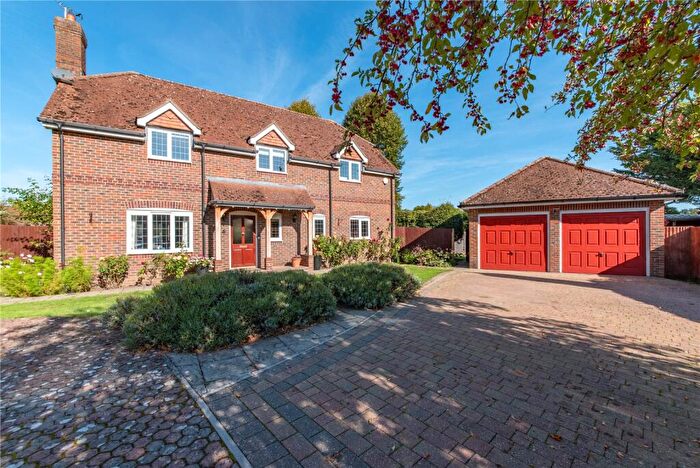 4 Bedroom Detached House For Sale In Hollycroft, Ashford Hill, Thatcham, Hampshire, RG19