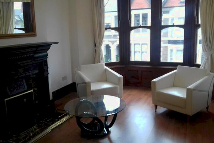 1 Bedroom Flat To Rent In Pen-Y-Lan Place, Roath, Cardiff CF23