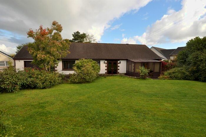 4 Bedroom Detached Bungalow For Sale In Gerddi Mair, St. Clears, Carmarthen, SA33