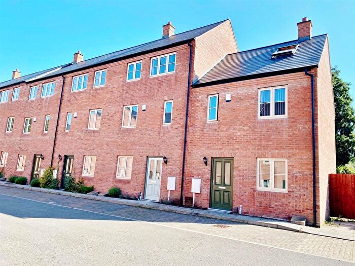 3 Bedroom End Of Terrace House To Rent In Kilby Mews, Coventry, CV1