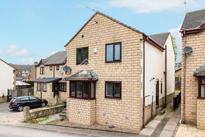 2 Bedroom Semi-Detached House For Sale In Orchard Croft, Dewsbury, WF12