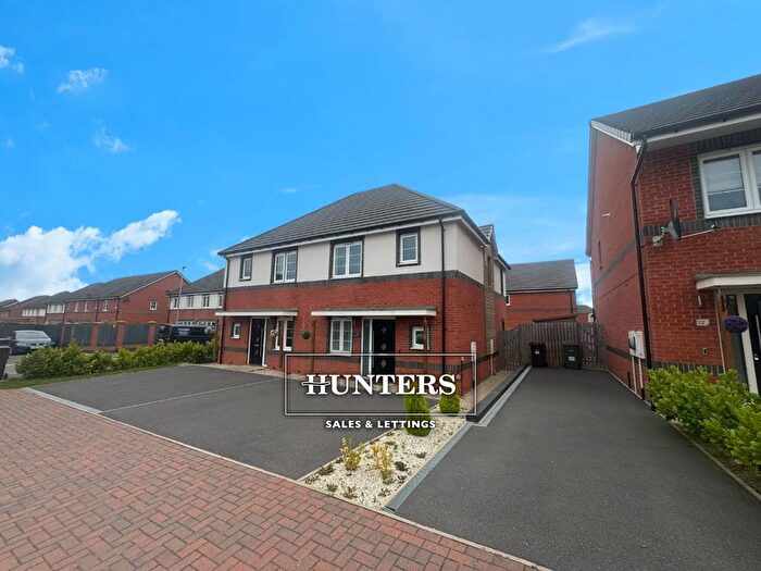 3 Bedroom Semi-detached House To Rent In Conqueror Way, Pontefract, WF8