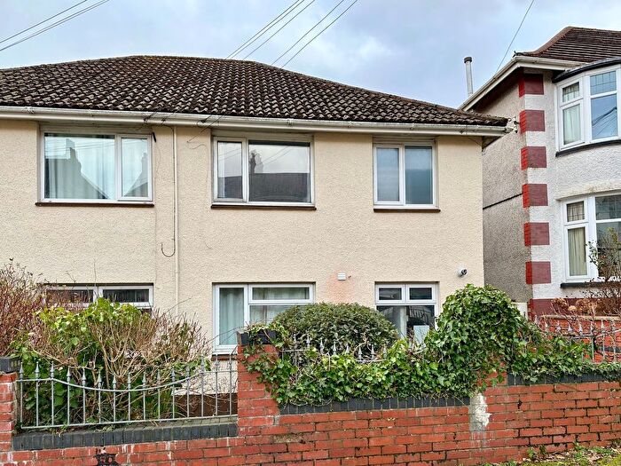 1 Bedroom Flat To Rent In Queens Road, Sketty, SA2