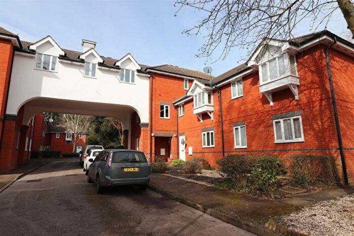 1 Bedroom Flat To Rent In St Cross Court, Upper Marsh Lane, Hoddesdon, Hertfordshire, EN11