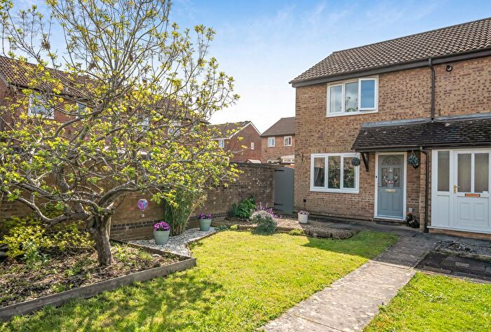 2 Bedroom End Terrace House For Sale In Whitley Close, Yate, Bristol, Gloucestershire, BS37