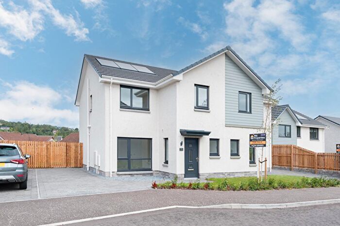 3 Bedroom Semi-Detached House For Sale In Linen Court, Balmullo, Fife, KY16