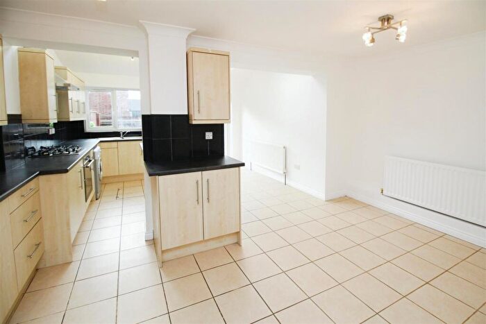 4 Bedroom House To Rent In Firs Close, Hitchin, Hertfordshire, SG5