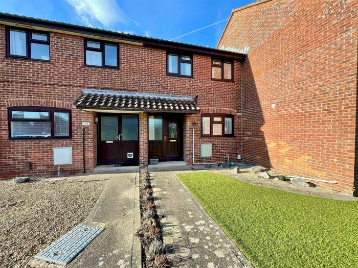 3 Bedroom Terraced House To Rent In Cuckoo Lane, Fareham, PO14