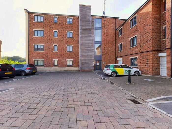 2 Bedroom Flat To Rent In Greenaways, Ebley, Stroud, GL5