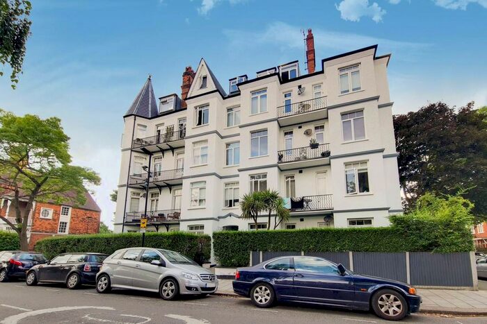 2 Bedroom Flat To Rent In Grove Park Terrace, Grove Park, London, W4