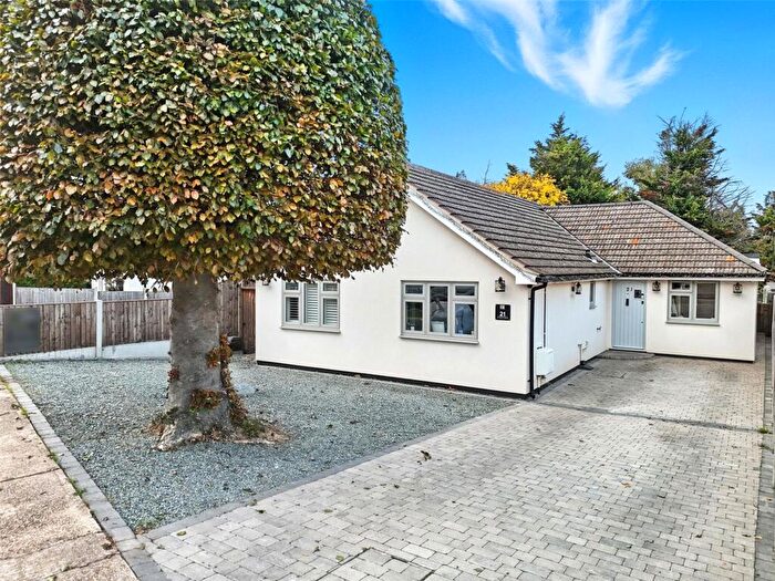 4 Bedroom Detached Bungalow For Sale In Elizabeth Drive, Wickford, SS12