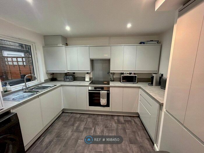 3 Bedroom Terraced House To Rent In Ganger Road, Romsey, SO51