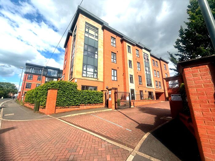 2 Bedroom Flat To Rent In Lodge Lane, Derby, DE1