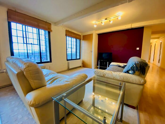 2 Bedroom Apartment To Rent In Brookbridge Court, Derby, DE1