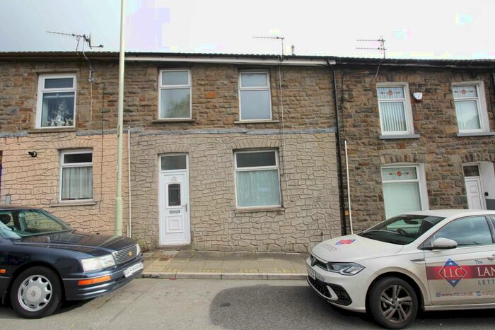2 Bedroom Terraced House To Rent In East Road, Tylorstown, CF43