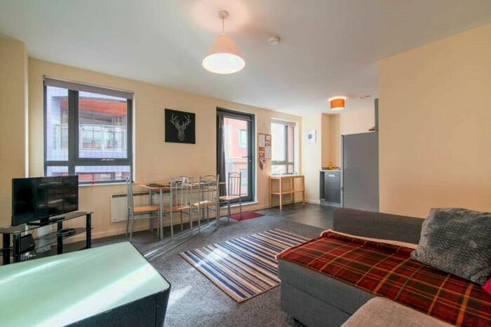 2 Bedroom Flat To Rent In Blantyre Street, Manchester, M15