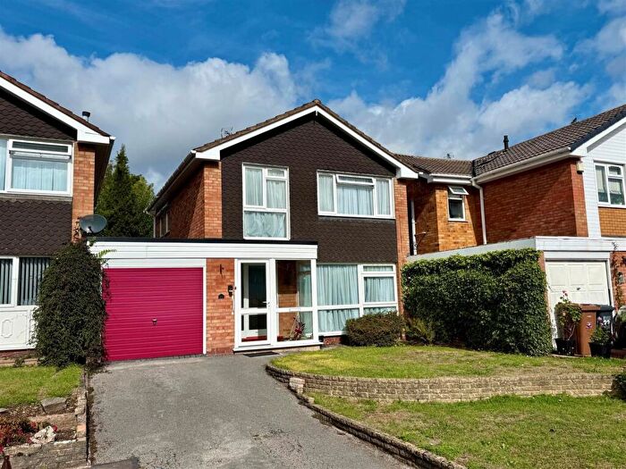 3 Bedroom Link Detached House For Sale In Church Hill Close, Solihull, B91