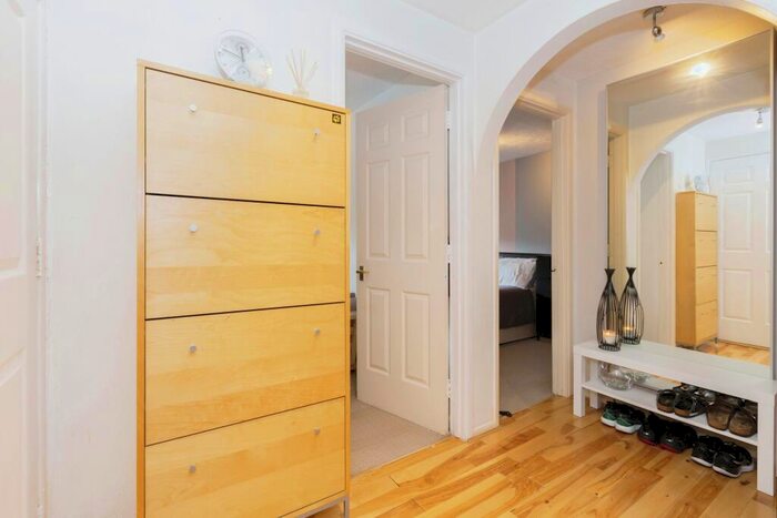 2 Bedroom Flat For Sale In Waterside Close, Barking, Essex, IG11