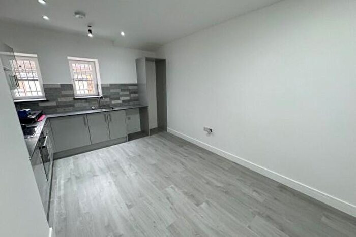 1 Bedroom Flat To Rent In Caxton Place Newport, NP20
