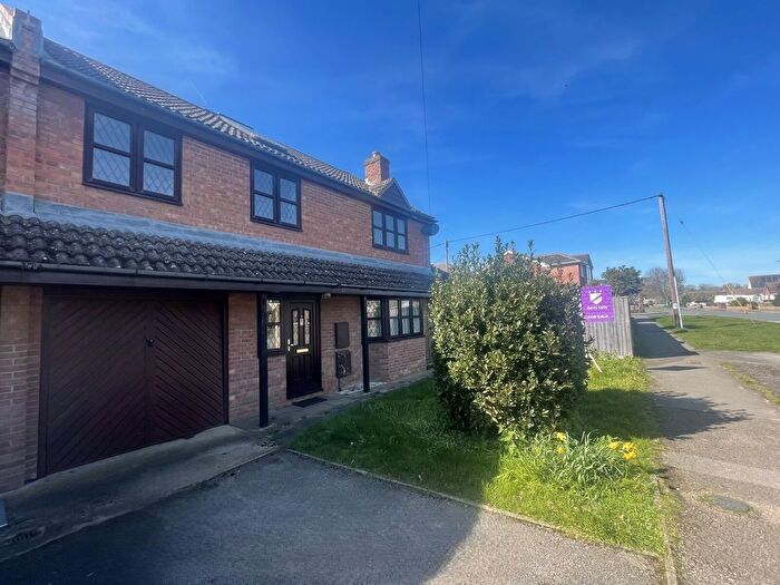 4 Bedroom Semi Detached House For Sale In St. James Terrace, Radley, Abingdon, Oxfordshire, OX14