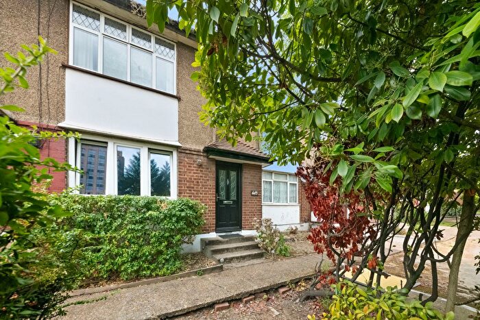 1 Bedroom Maisonette For Sale In Oldfield Lane North, Greenford, UB6