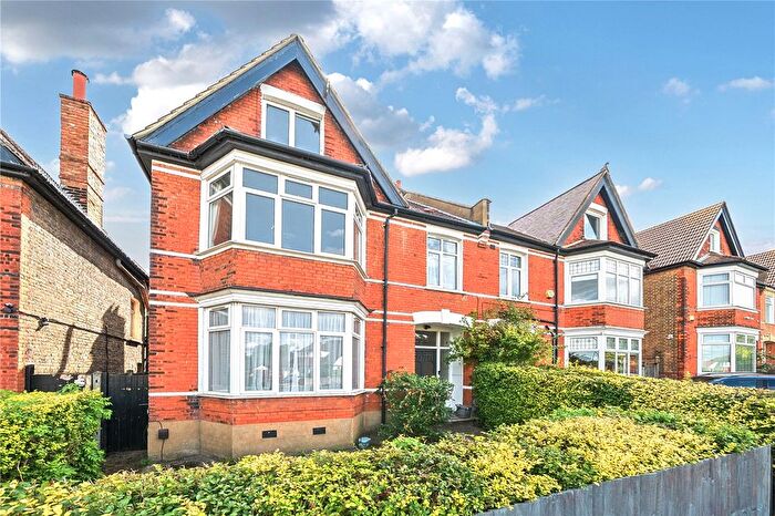 4 Bedroom Flat For Sale In Coopers Lane, Lee, London, SE12