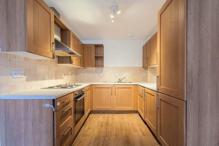 1 Bedroom Flat To Rent In Maltings Close, Tower Hamlets, London, E3