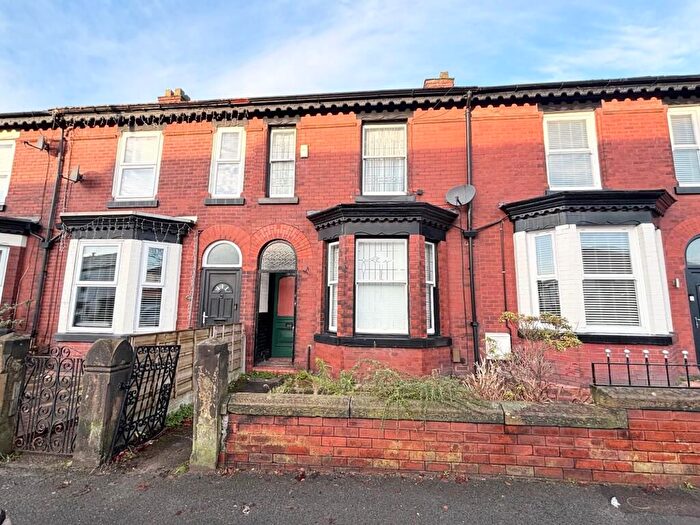 2 Bedroom Terraced House For Sale In Walkden Road, Worsley, Manchester, M28