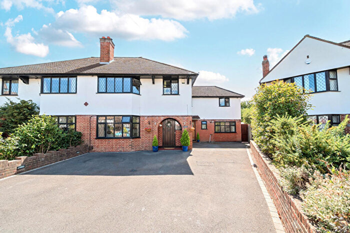 4 Bedroom Semi Detached House For Sale In Austin Avenue, Bromley, BR2