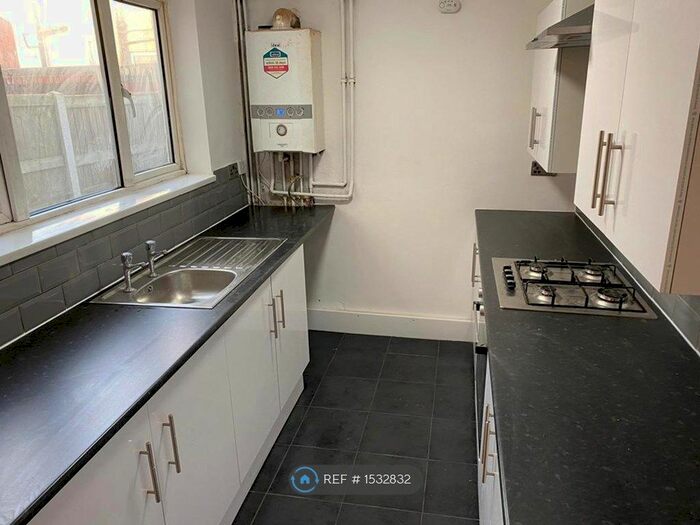 3 Bedroom Terraced House To Rent In Peter Street, Wallasey, CH44