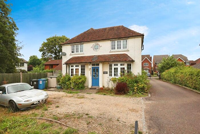3 Bedroom Detached House For Sale In Wycombe Road, Stokenchurch, High Wycombe, HP14